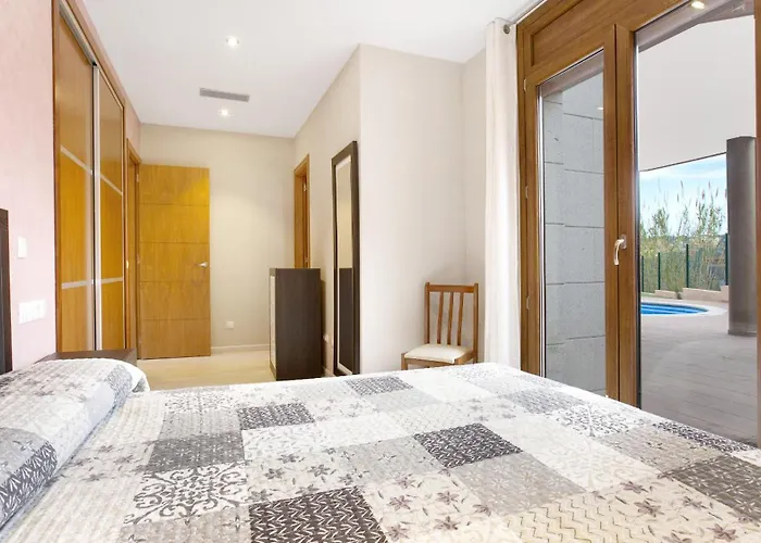 2pau - Villa Lloret de Mar