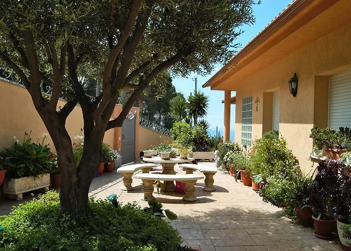 Villa 2pau - *